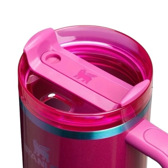 Stanley The Quencher H2.0 Flowstate Tumber in Berry Truffle w/ Box 40 Ounce - Picture 3 of 7